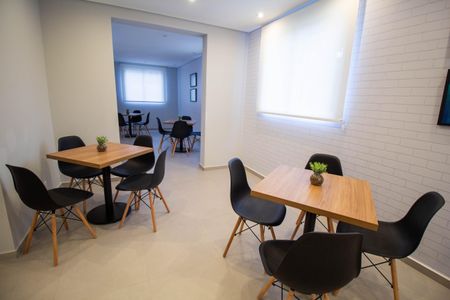 Apartamento para alugar com 42m², 2 quartos e sem vagaÁrea comum - Salão de festas