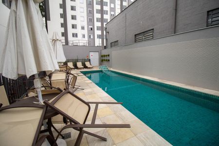 Apartamento para alugar com 42m², 2 quartos e sem vagaÁrea comum - Piscina