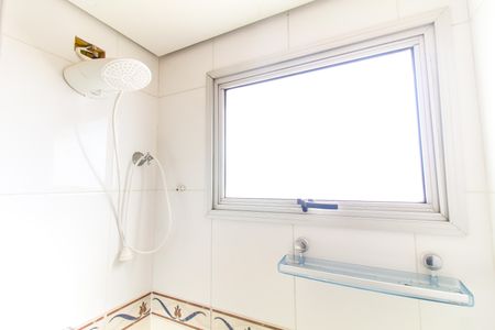 Apartamento à venda com 51m², 2 quartos e 1 vaga Apartamento à venda com 51m², 2 quartos e 1 vagaBanheiro