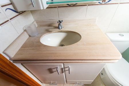 Apartamento à venda com 51m², 2 quartos e 1 vaga Apartamento à venda com 51m², 2 quartos e 1 vagaBanheiro