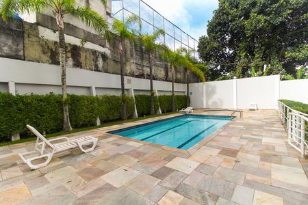 Apartamento à venda com 51m², 2 quartos e 1 vaga Apartamento à venda com 51m², 2 quartos e 1 vagaPiscina