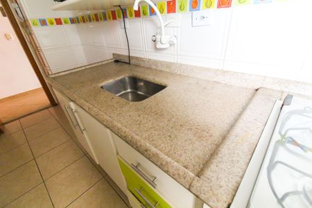 Apartamento à venda com 51m², 2 quartos e 1 vaga Apartamento à venda com 51m², 2 quartos e 1 vagaCozinha
