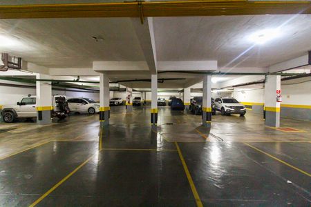 Apartamento à venda com 51m², 2 quartos e 1 vaga Apartamento à venda com 51m², 2 quartos e 1 vagaEstacionamento