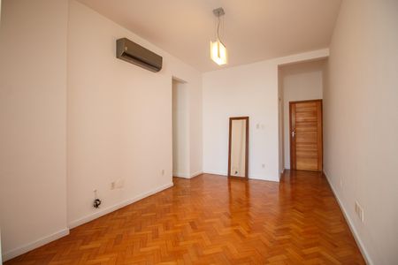 Sala de apartamento à venda com 2 quartos, 63m² em Tijuca, Rio de Janeiro