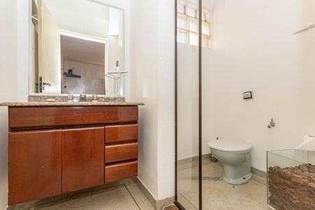 Casa à venda com 237m², 2 quartos e 4 vagas