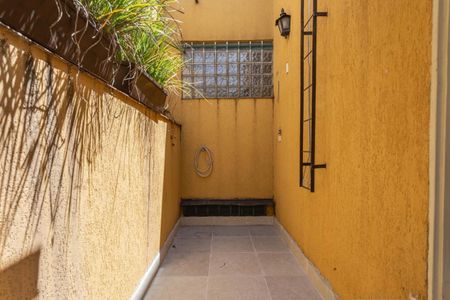 Casa à venda com 237m², 2 quartos e 4 vagas