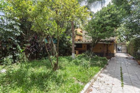 Casa à venda com 237m², 2 quartos e 4 vagas