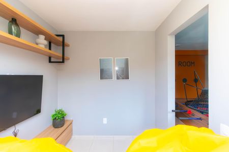 Apartamento para alugar com 35m², 2 quartos e sem vaga Apartamento para alugar com 35m², 2 quartos e sem vagaÁrea comum - Salão de Jogos