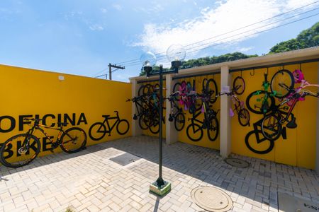 Apartamento para alugar com 35m², 2 quartos e sem vaga Apartamento para alugar com 35m², 2 quartos e sem vagaÁrea comum - Bicicletário