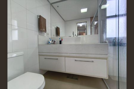 Apartamento à venda com 129m², 3 quartos e 2 vagasBanheiro da Suíte