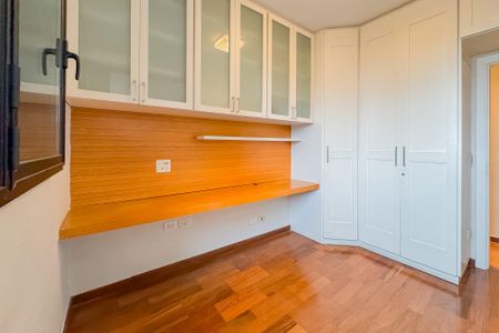 Apartamento à venda com 116m², 3 quartos e 3 vagas Apartamento à venda com 116m², 3 quartos e 3 vagasQuarto 1