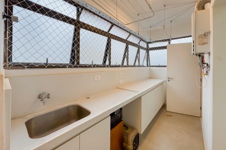 Apartamento à venda com 116m², 3 quartos e 3 vagas Apartamento à venda com 116m², 3 quartos e 3 vagasÁrea de Serviço