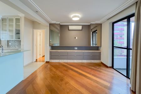 Apartamento à venda com 116m², 3 quartos e 3 vagas Apartamento à venda com 116m², 3 quartos e 3 vagasSala