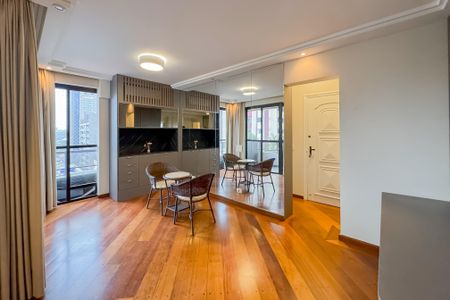 Apartamento à venda com 116m², 3 quartos e 3 vagas Apartamento à venda com 116m², 3 quartos e 3 vagasSala