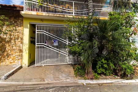 Casa à venda com 180m², 5 quartos e 2 vagas Casa à venda com 180m², 5 quartos e 2 vagasFachada + Plaquinhahttps://user.quintoandar.com.br/imovel/894965722/excluirFoto/69484867