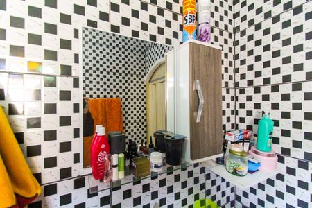 Casa à venda com 180m², 5 quartos e 2 vagas Casa à venda com 180m², 5 quartos e 2 vagasBanheiro da Suíte 1