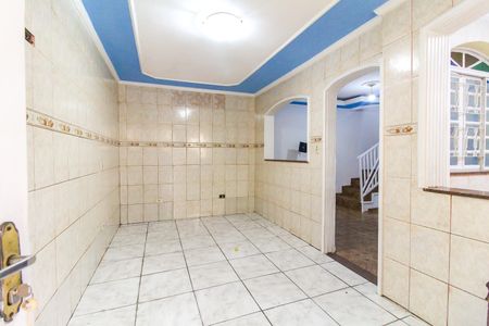 Casa à venda com 180m², 5 quartos e 2 vagas Casa à venda com 180m², 5 quartos e 2 vagasCozinha- casa 2