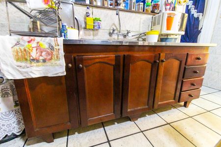 Casa à venda com 180m², 5 quartos e 2 vagas Casa à venda com 180m², 5 quartos e 2 vagasCozinha