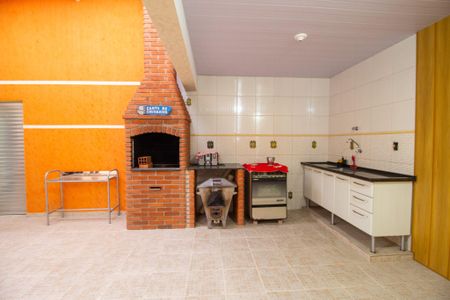 Casa para alugar com 240m², 2 quartos e 2 vagas Casa para alugar com 240m², 2 quartos e 2 vagasÁrea comum - Churrasqueira