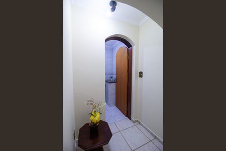 Casa para alugar com 240m², 2 quartos e 2 vagas Casa para alugar com 240m², 2 quartos e 2 vagasLavabo