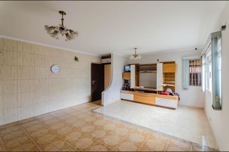 Casa à venda com 200m², 4 quartos e 2 vagas Casa à venda com 200m², 4 quartos e 2 vagasSala