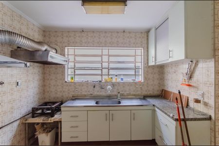 Casa à venda com 200m², 4 quartos e 2 vagas Casa à venda com 200m², 4 quartos e 2 vagasCozinha