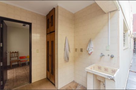 Casa à venda com 200m², 4 quartos e 2 vagas Casa à venda com 200m², 4 quartos e 2 vagasÁrea de Serviço