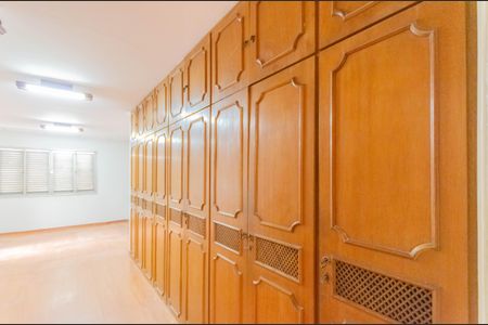 Casa à venda com 200m², 4 quartos e 2 vagas Casa à venda com 200m², 4 quartos e 2 vagasSuíte 3