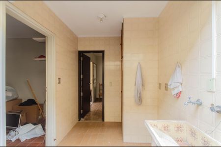 Casa à venda com 200m², 4 quartos e 2 vagas Casa à venda com 200m², 4 quartos e 2 vagasÁrea de Serviço