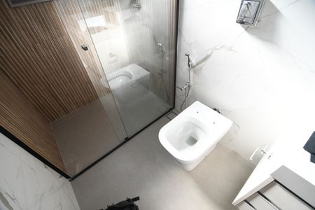 Casa de condomínio à venda com 420m², 5 quartos e 4 vagasBanheiro 4