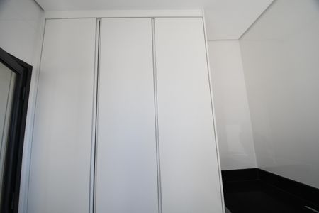 Casa de condomínio à venda com 420m², 5 quartos e 4 vagasÁrea de Serviço