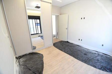 Casa de condomínio à venda com 420m², 5 quartos e 4 vagasQuarto Suíte 3