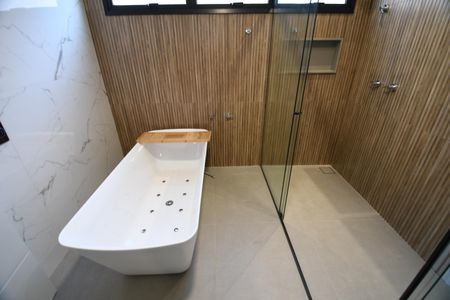 Casa de condomínio à venda com 420m², 5 quartos e 4 vagasBanheiro 1