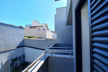 Casa de condomínio à venda com 300m², 4 quartos e 4 vagasVaranda da Suíte 3