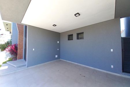 Casa de condomínio à venda com 300m², 4 quartos e 4 vagasGaragem