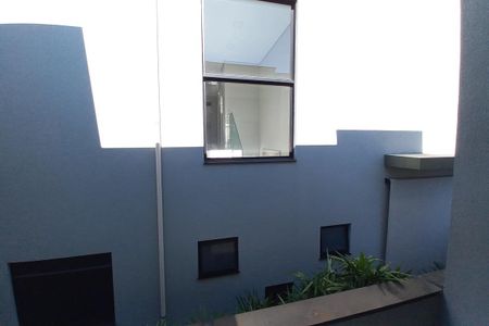 Casa de condomínio à venda com 300m², 4 quartos e 4 vagasVista da Suíte 2