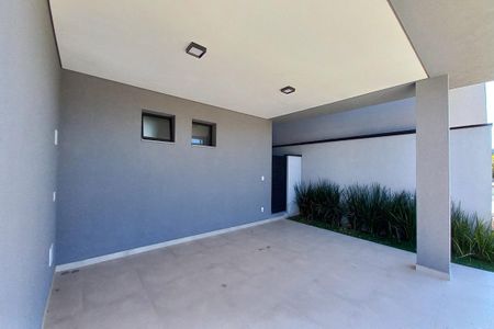 Casa de condomínio à venda com 300m², 4 quartos e 4 vagasGaragem