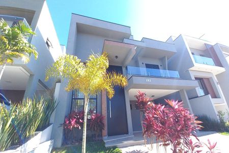 Casa de condomínio à venda com 300m², 4 quartos e 4 vagasFachada do Prédio