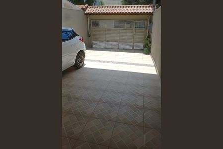 Casa à venda com 150m², 3 quartos e 4 vagas