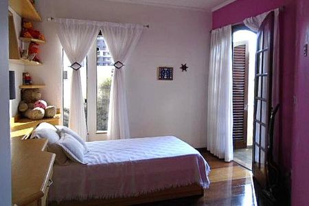 Casa à venda com 120m², 3 quartos e 2 vagas