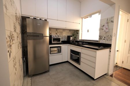 Casa à venda com 231m², 2 quartos e 2 vagasCozinha