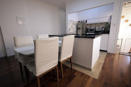 Casa à venda com 231m², 2 quartos e 2 vagasCozinha