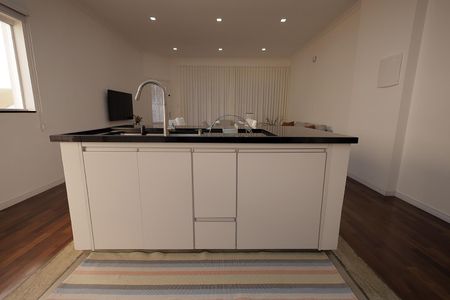 Casa à venda com 231m², 2 quartos e 2 vagasCozinha