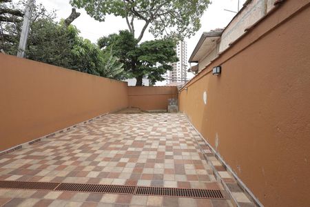 Casa à venda com 231m², 2 quartos e 2 vagasQuintal