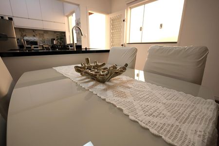 Casa à venda com 231m², 2 quartos e 2 vagasCozinha