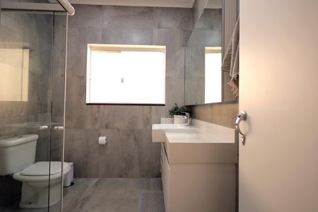 Casa à venda com 231m², 2 quartos e 2 vagasBanheiro