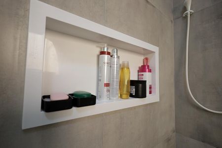 Casa à venda com 231m², 2 quartos e 2 vagasBanheiro