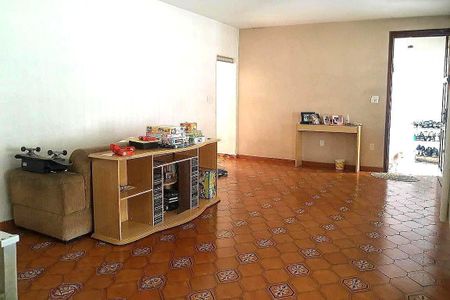 Casa à venda com 200m², 3 quartos e 2 vagas