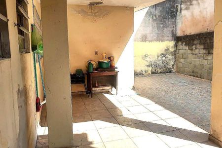 Casa à venda com 200m², 3 quartos e 2 vagas