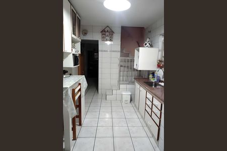 Casa à venda com 209m², 4 quartos e 4 vagas
